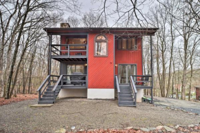 Family-Friendly Poconos Retreat with Hot Tub!